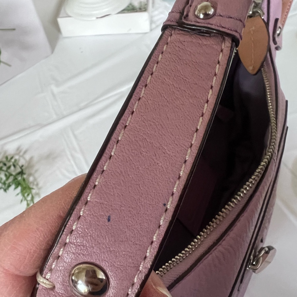 Coach Lilac Penelope Hobo Bag with Elegant Crescent Design - Picture 8 of 10